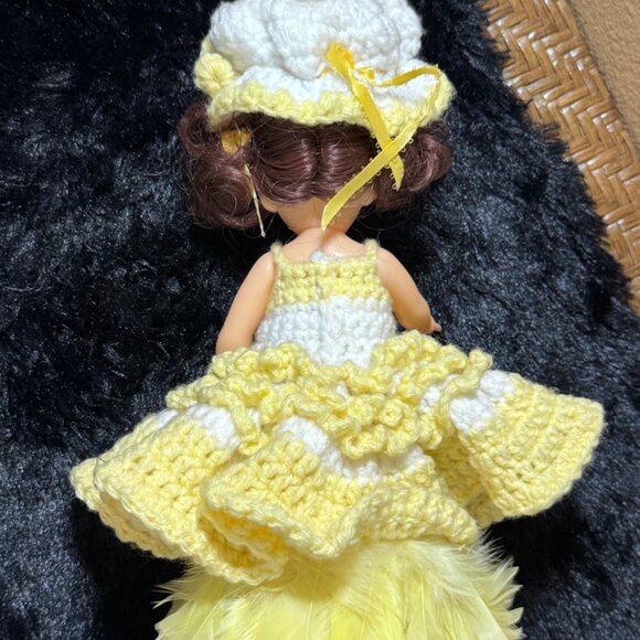 Vintage Crochet Doll Feather Duster Cover  Yellow And White - Picture 5 of 9